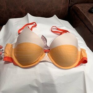 👏Victoria's Secret Orange and Cream Bra